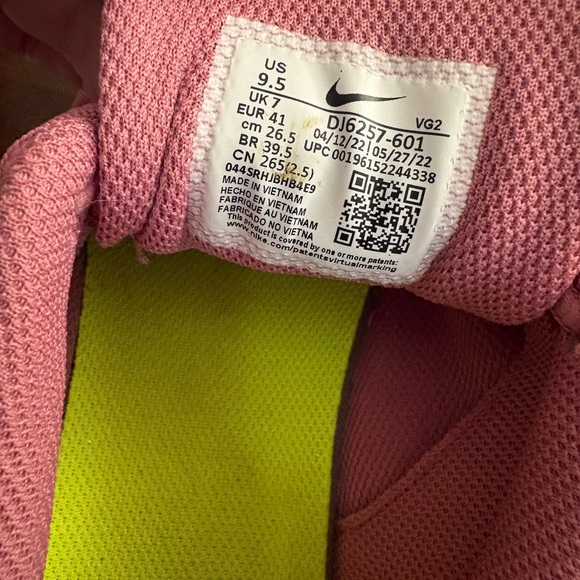 Nike Pink Athletic Shoes Basic Tennis Shoe Womens Size 9.5 - Picture 7 of 10